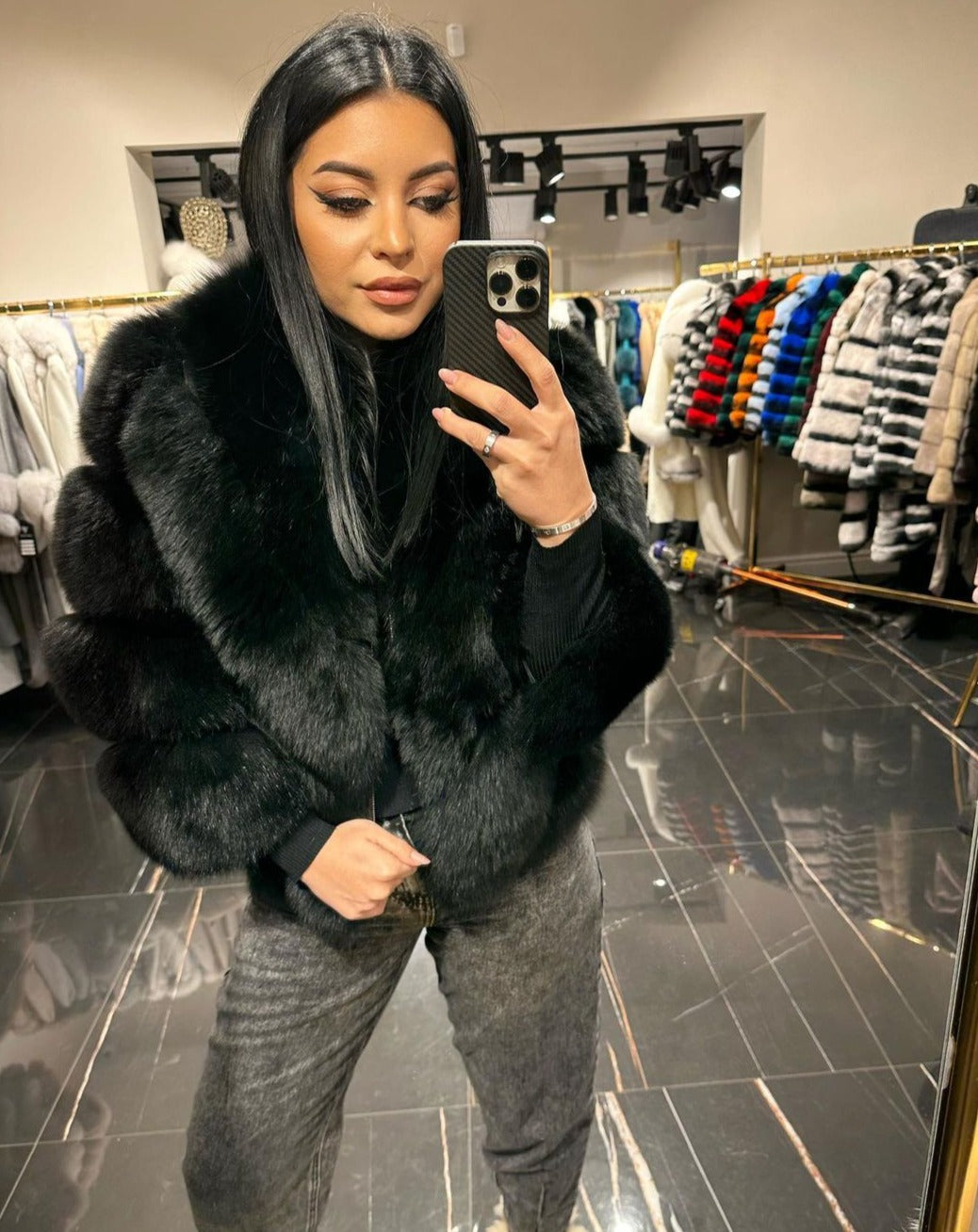 VALENTINA BLACK Luxurious Fox Fur Coat