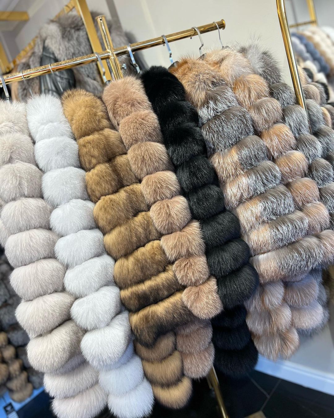 Colour options for tailoring for Luisa Fox Fur Coat