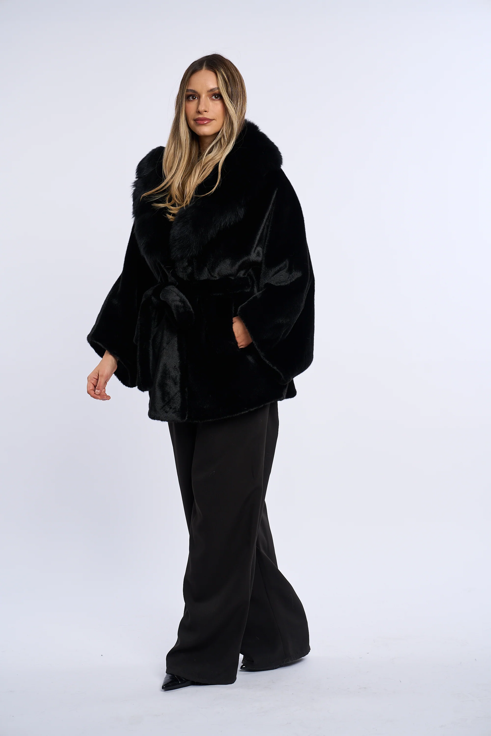 Vanessa Noir Alcantara Fur Coat