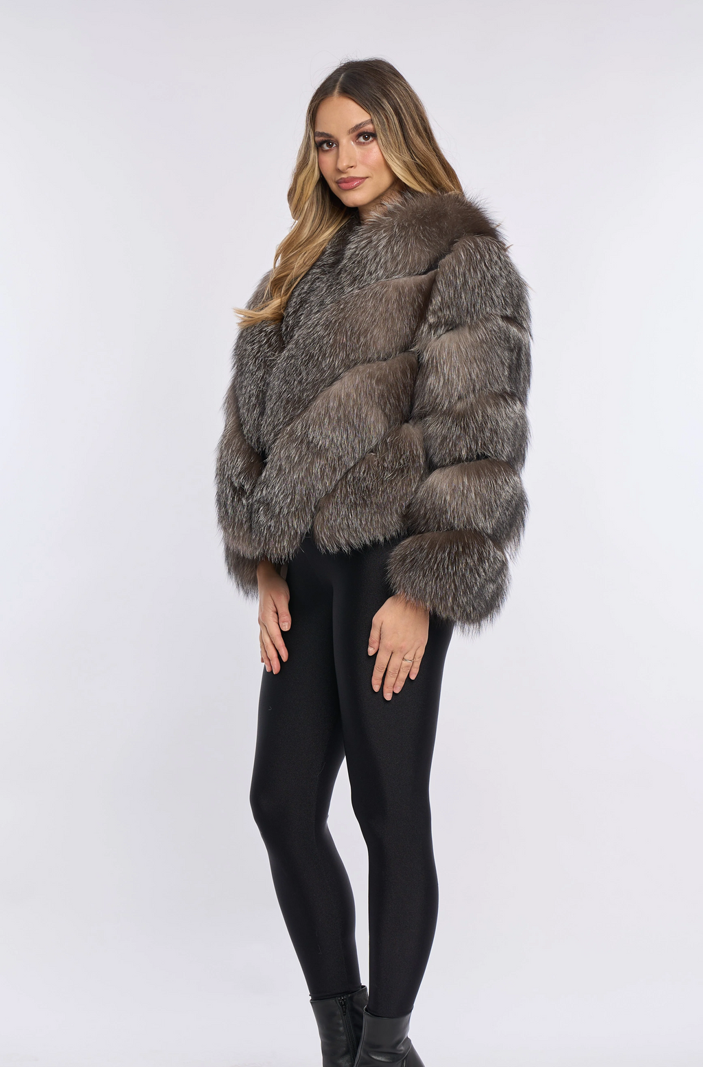 VALENTINA SILVER Fur Coat