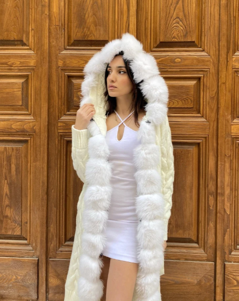 ARIA WHITE Knitted Fox Fur Cardigan