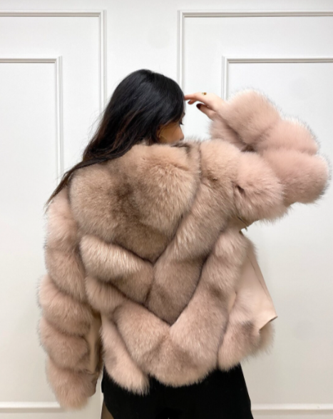 Valentina Rose Fox Fur coat back