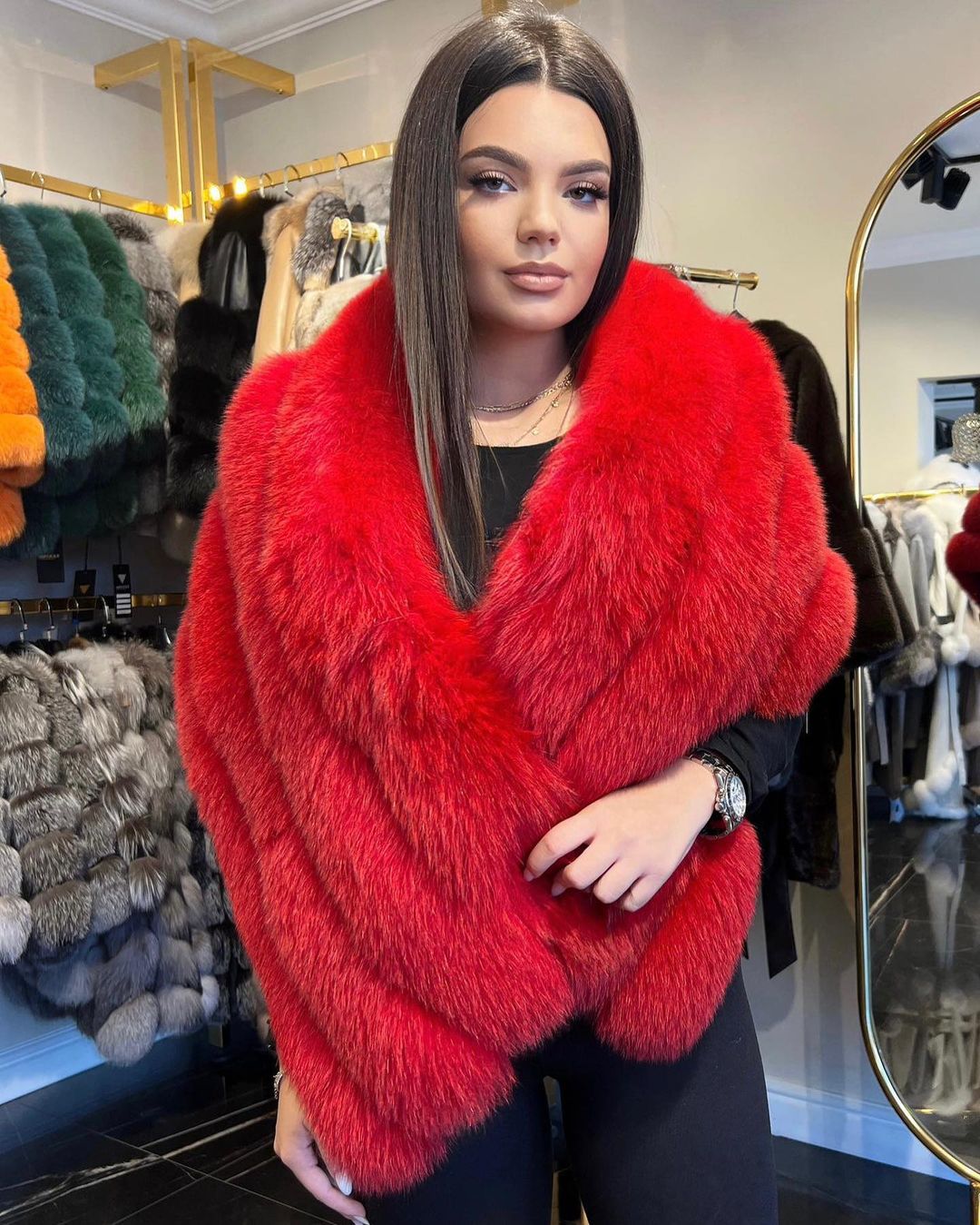 SORAYA RED Luxurious Real Fur Cape